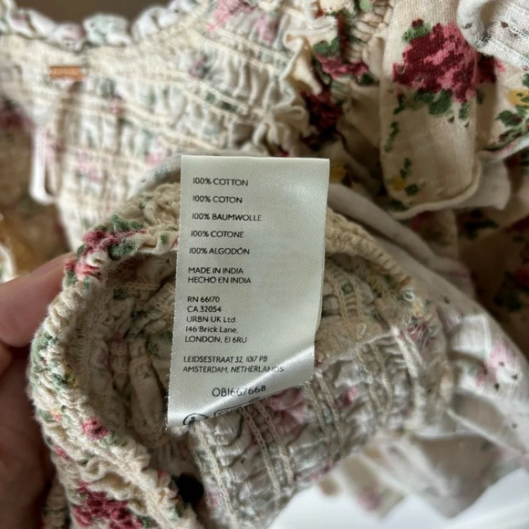 Free People Favorite Girl Floral Ruffle Top Blouse Size M Boho Cottage Prairie - Picture 6 of 7